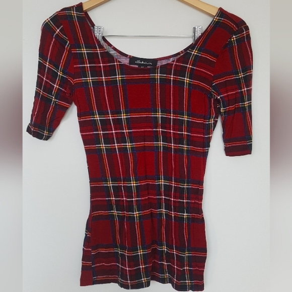 💲5️⃣ in 🛍️of4+  [SEDUCTIONS] Plaid T-Shirt - Picture 1 of 7
